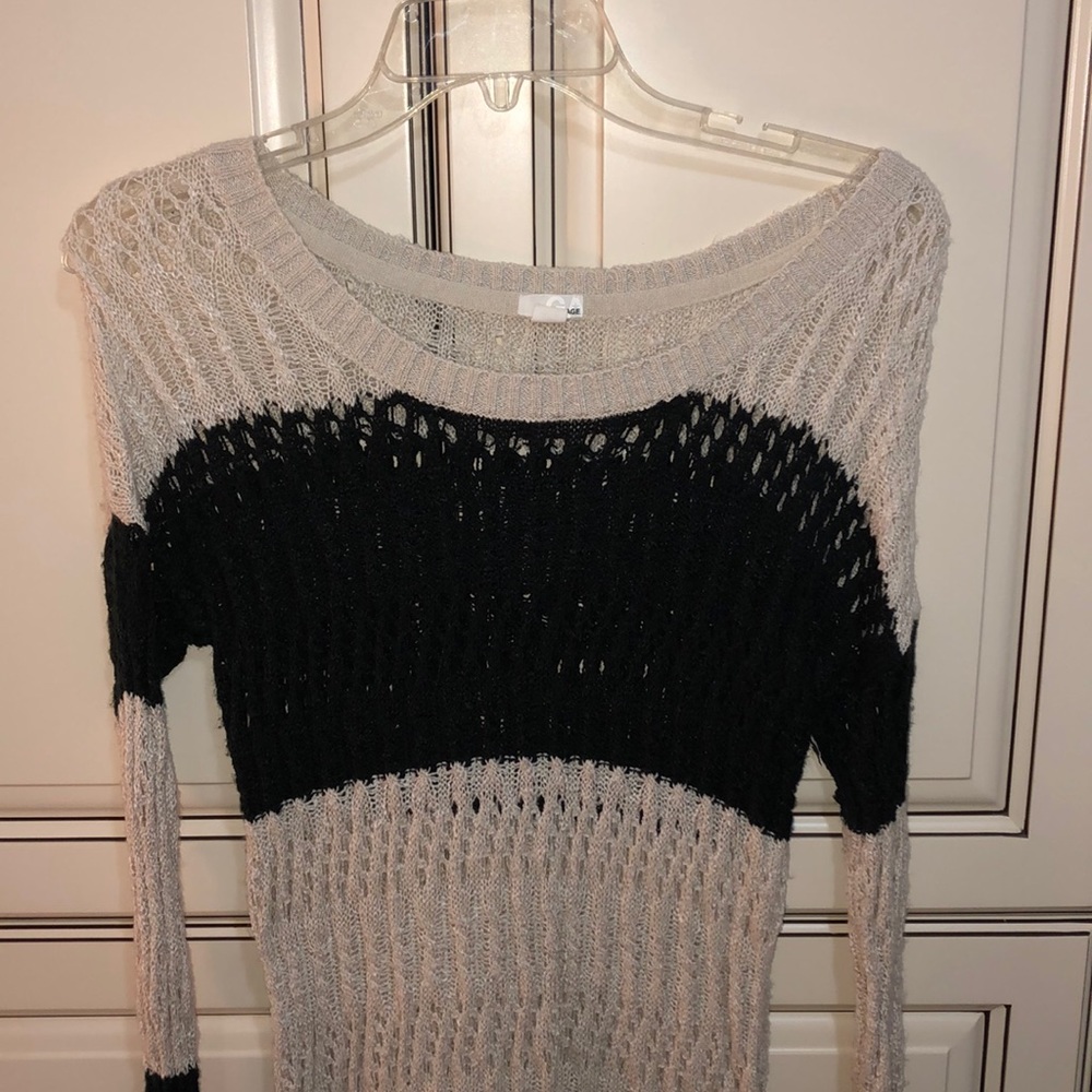Black/cream sweater